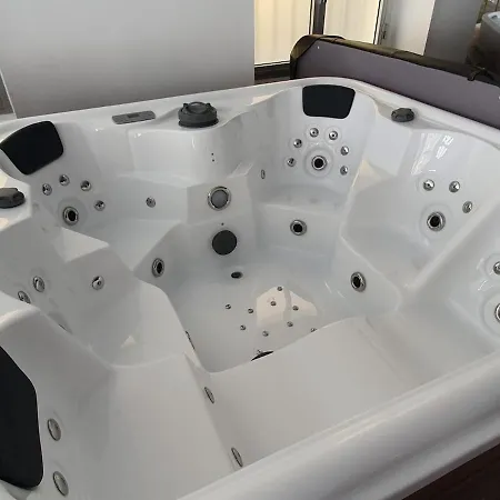 Holiday home Aphrodite With Jacuzzi Pool Florence